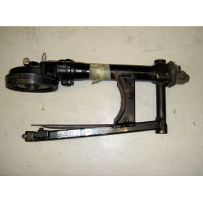 Honda VF 700 C Magna - bagsvinger, kardangaksel