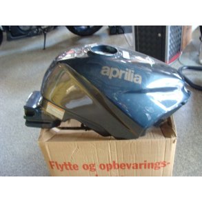 Aprilia Rst 1000, Benzintank Gr/grn