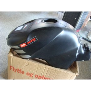 RSV 1000 R, Benintank, Mat sort, Lvel