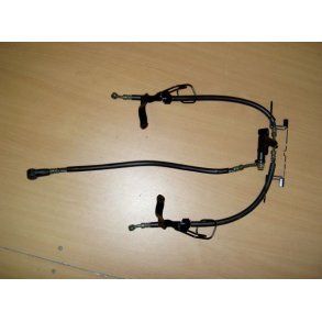 Yamaha XVS 1100 A - bremseslange st foran