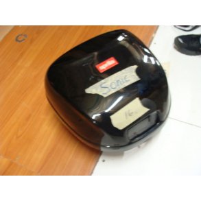 No. 15 - Aprilia topboks