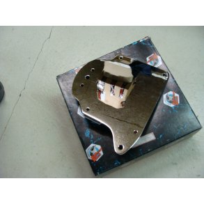 Nummerplade holder, VZ800 Maruder