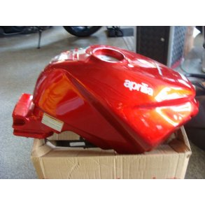 Aprilia Futura - Benzintank - Rd sm mrker