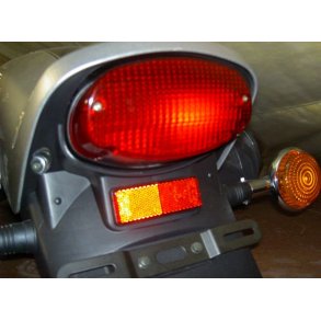 Yamaha XVS 1100 A - ny orginal komplet baglygte