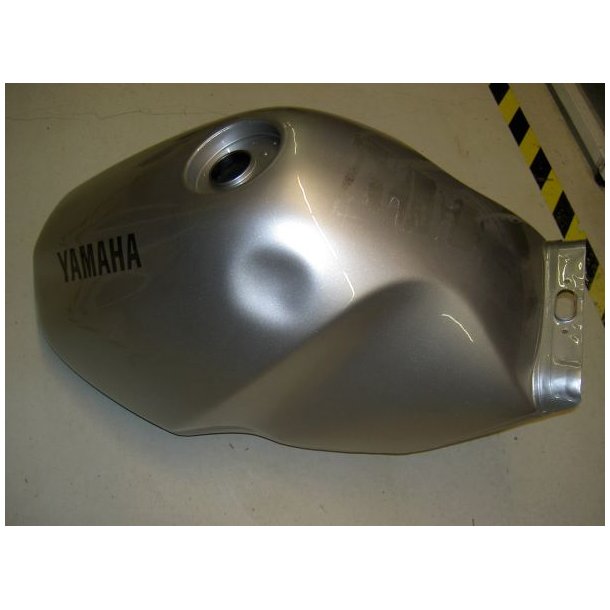 Yamaha XJ 900 - tank