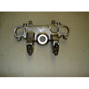 Honda VF 700 C Magna - verste gaffelbro