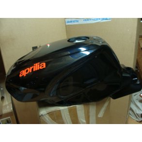 Aprilia RSV 1000 R - Tank
