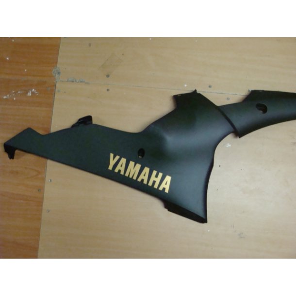 Yamaha YZF-R6 - Hjre sidekbe ridset