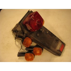 Honda CB 400 N - Nummerpladeholder med baglygte