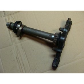 Nederste gaffelbro - Suzuki GS 550 L