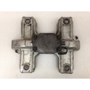 Suzuki GS 500 - Knastaksel cover