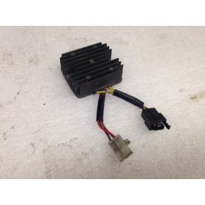 Suzuki LS 650 - Regulator