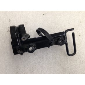 Yamaha XVS 1300 A - Holder til benzinslange