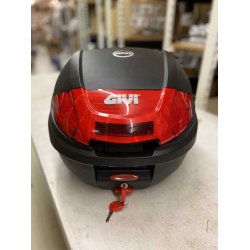 givi topboks med uni plade