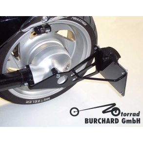 B. Sidehngt nr. plade holder Sort - Suzuki