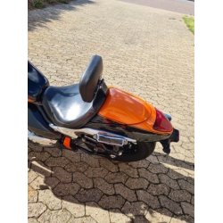 Rygln til fre - Suzuki M800