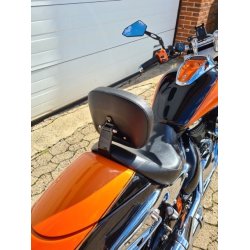 Rygln til fre - Suzuki M800